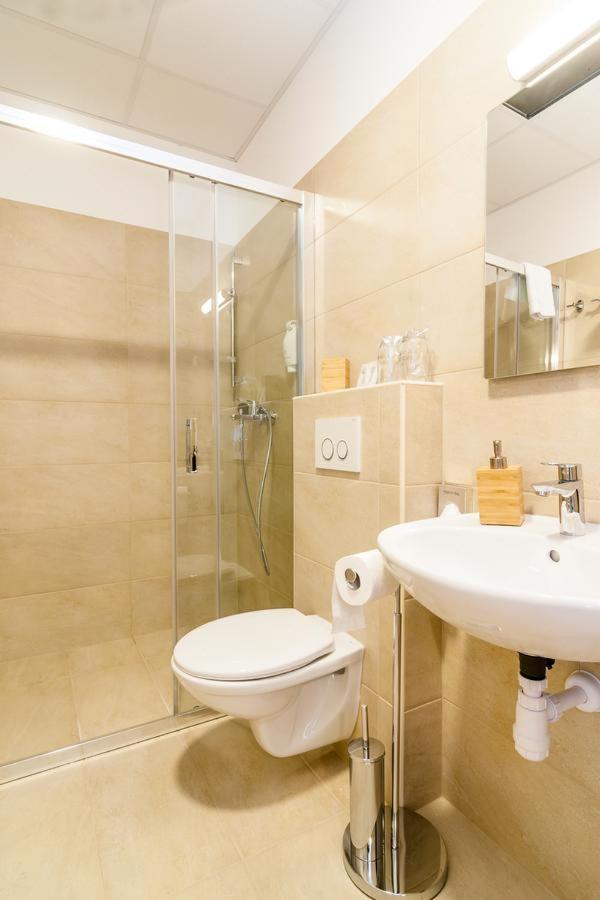 Via Domus Hotel สปลิท ภายนอก รูปภาพ